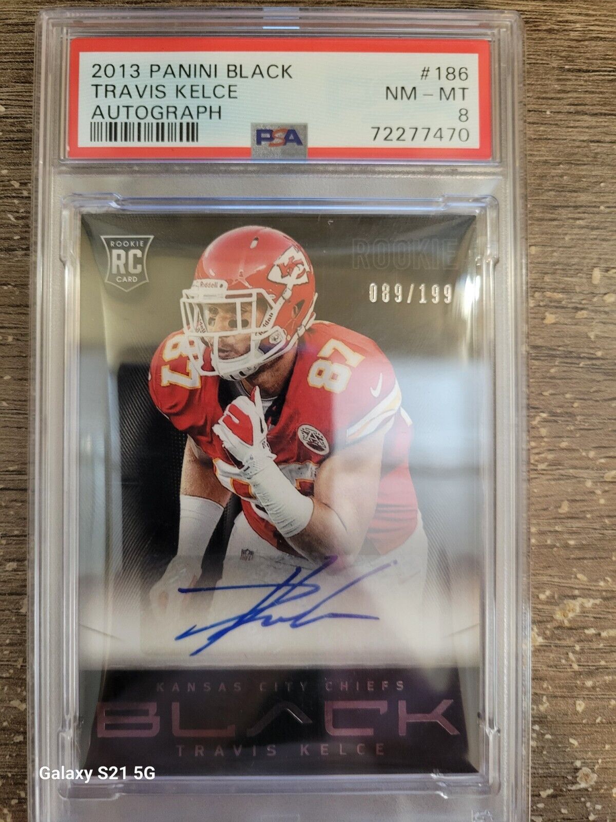 2013 Panini Black Auto #186 Travis Kelce 89/199 PSA 8