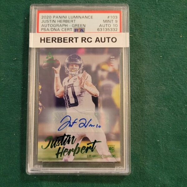 2020 Panini Luminance Green Autograph #103 Justin Herbert PSA 9