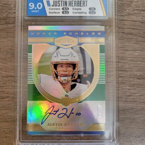 2020 Plates and Patches Rookie Upper Echelon Auto Green Justin Herbert HGA 9